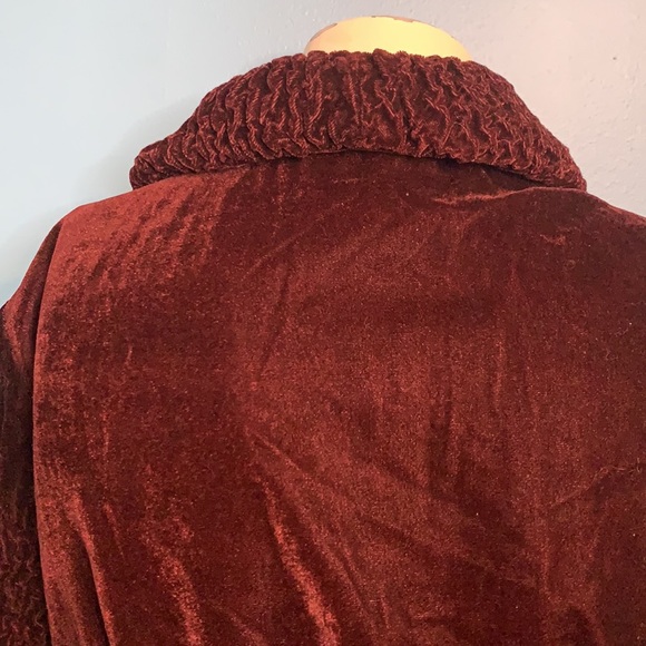 Renee Lauren velvet jacket - Picture 7 of 8